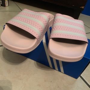 PINK ADILETTE ADIDAS SLIDES size 10